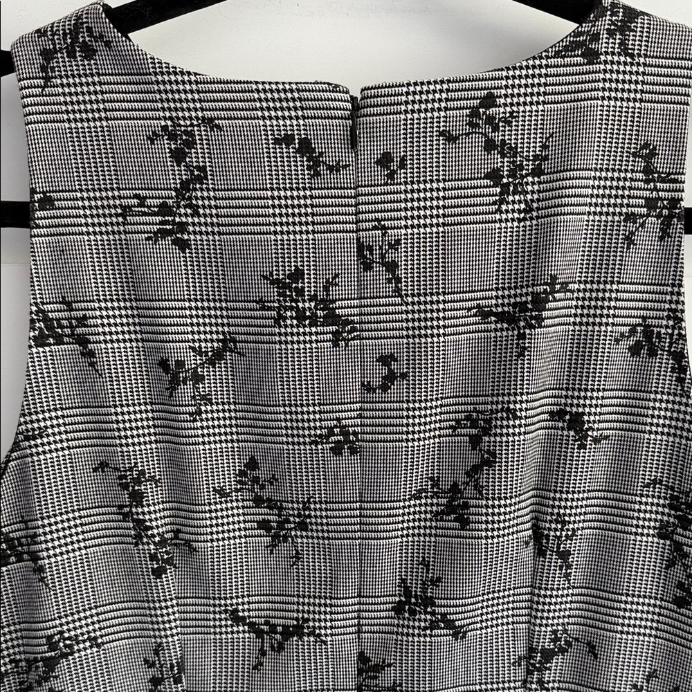 Ann Taylor Black and Gray Plaid Floral Dress Size 8 - Picture 6 of 6